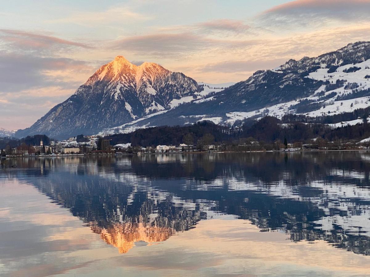 Luxury Loft On Top Of Villa Wilen With Tremendous Views By The Lake Sarnen Extérieur photo